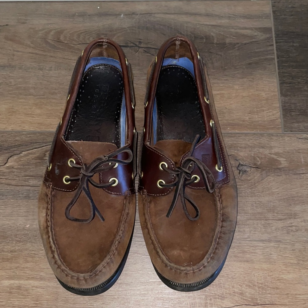 Men’s Sperry boat shoes